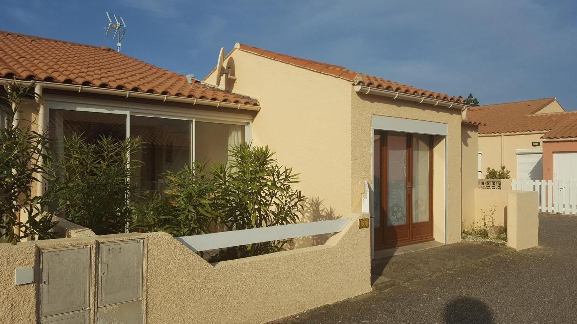 Les Mers Du Sud, 4 Personnes, Velos, Piscine, Climatisation, A 120m